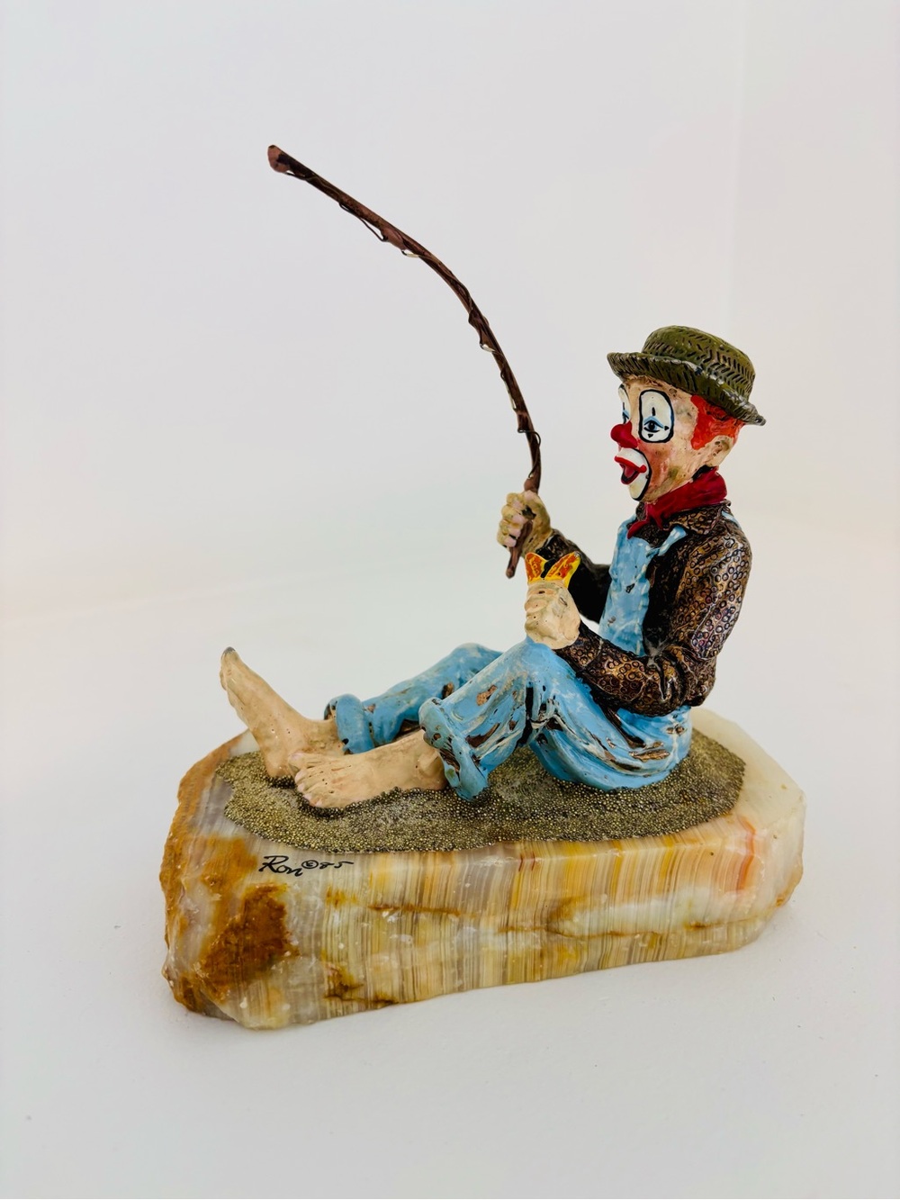 Ron Lee-Signed-Whimsical Clown Fisherman Sculpture in Onyx-‘85